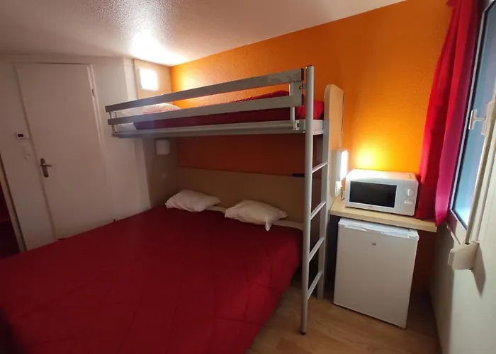 Premiere Classe Nord - Zenith Отель Дижон