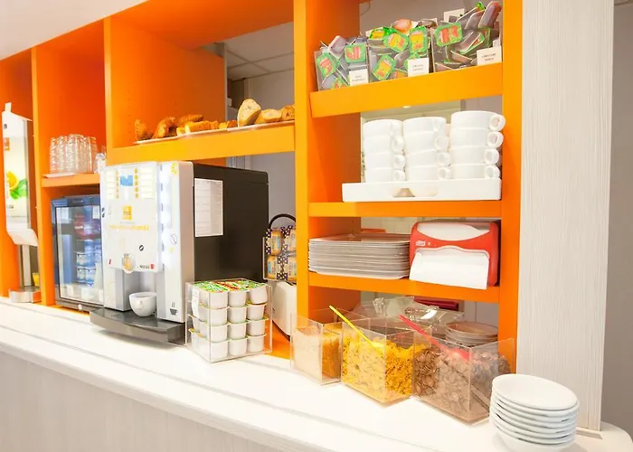 Premiere Classe Nord - Zenith Отель *